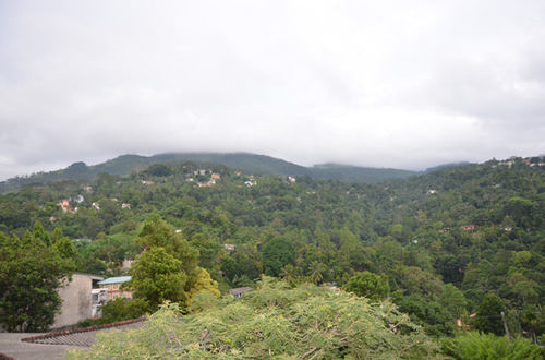 Oyo 436 Sandakelum Tourist Guest House Kandy Exteriér fotografie