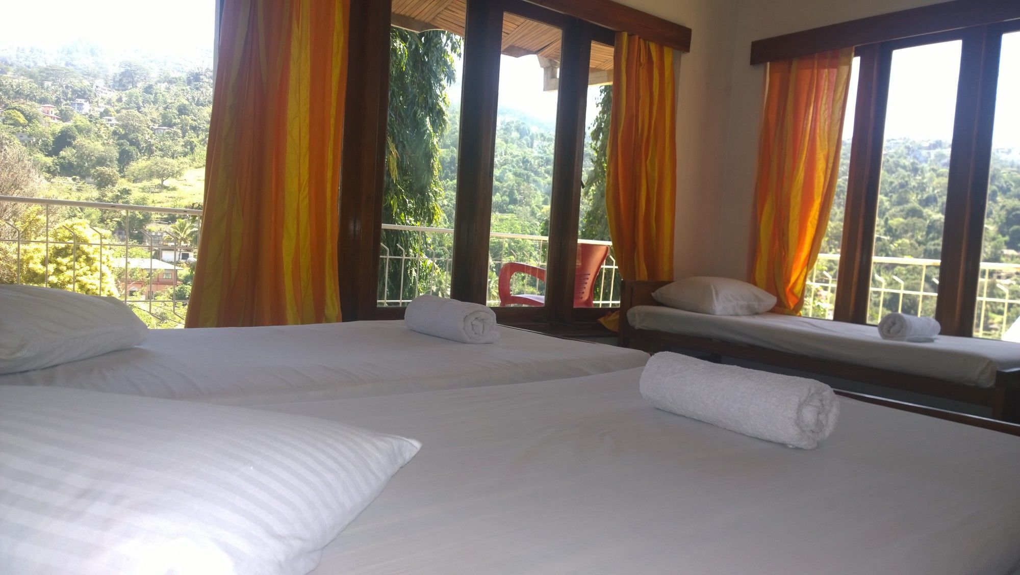 Oyo 436 Sandakelum Tourist Guest House Kandy Exteriér fotografie