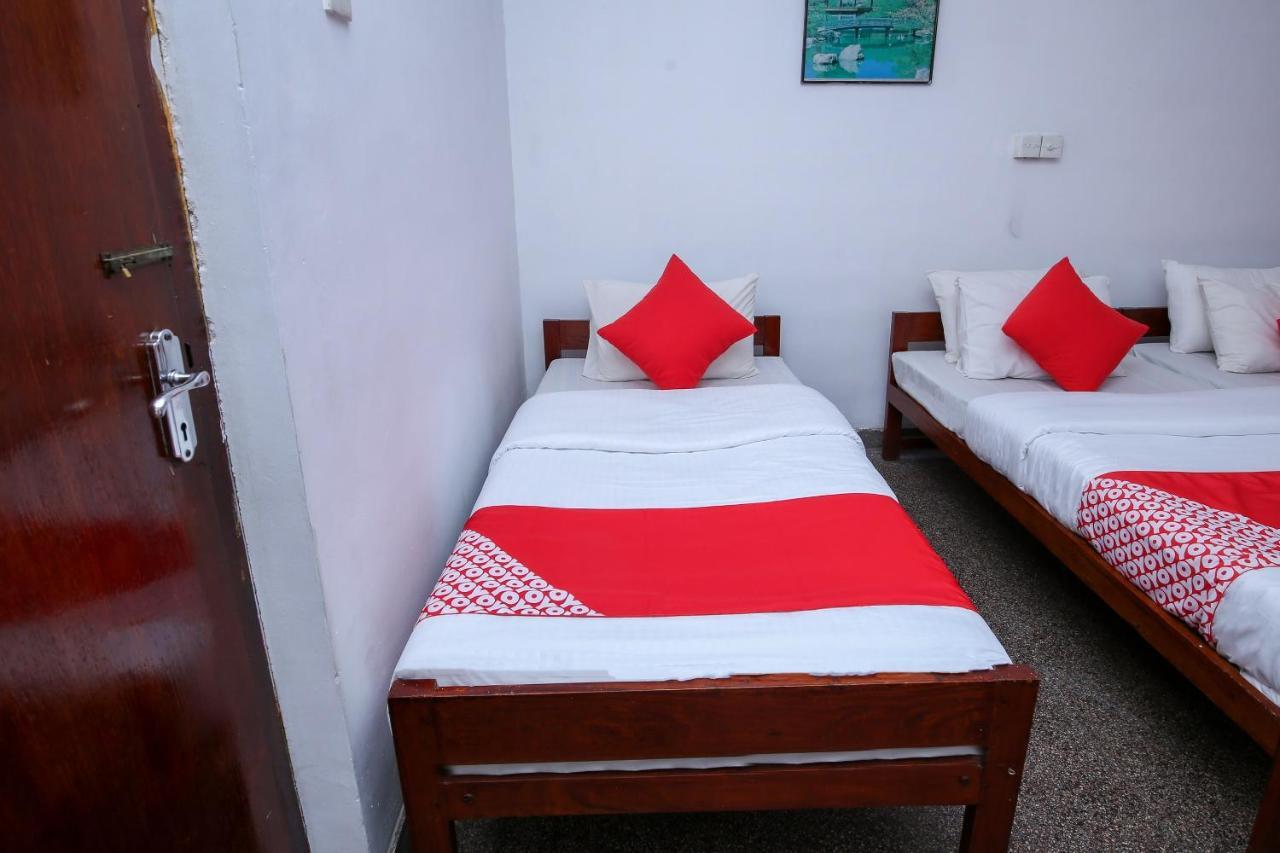 Oyo 436 Sandakelum Tourist Guest House Kandy Exteriér fotografie