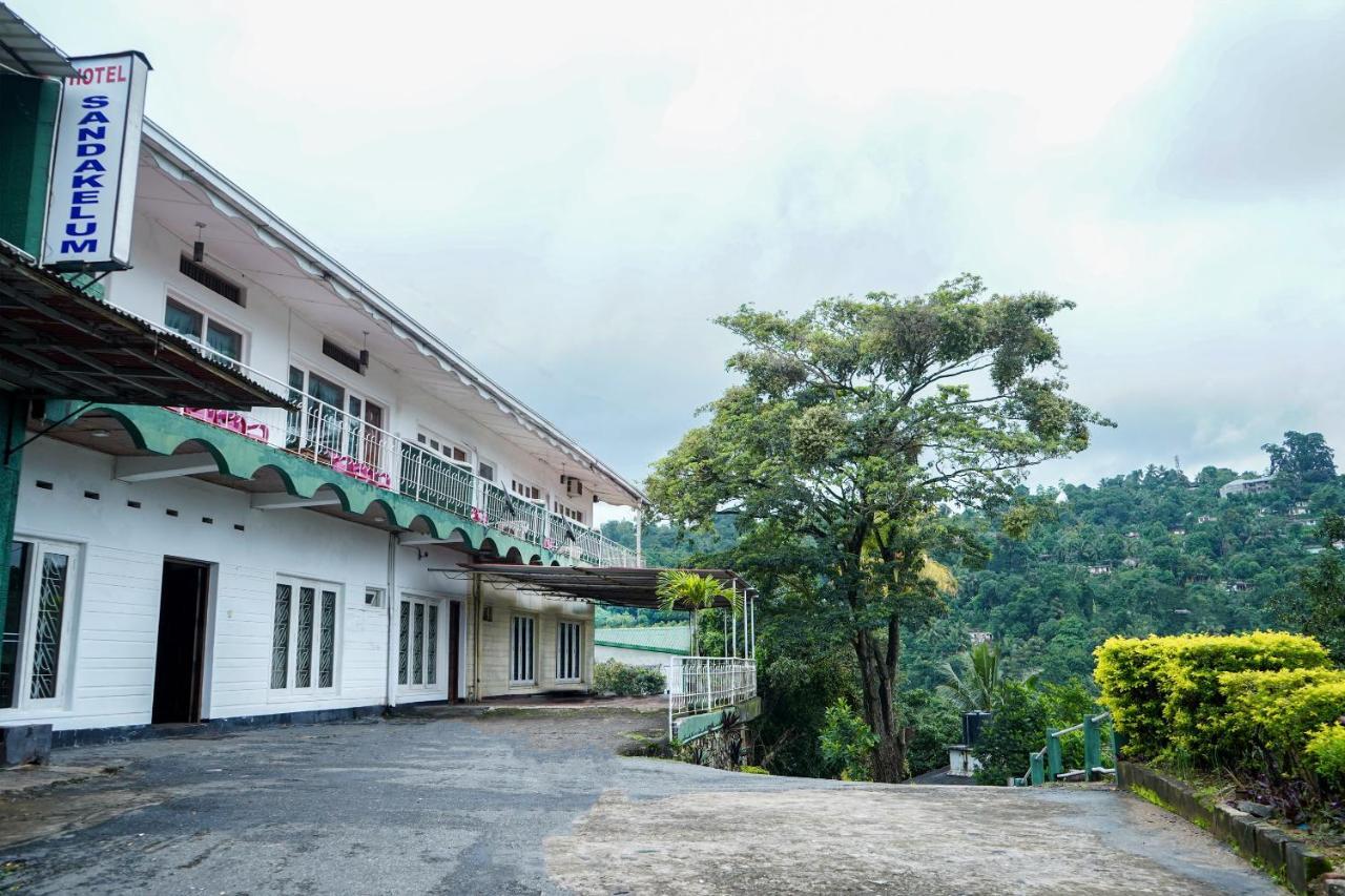 Oyo 436 Sandakelum Tourist Guest House Kandy Exteriér fotografie