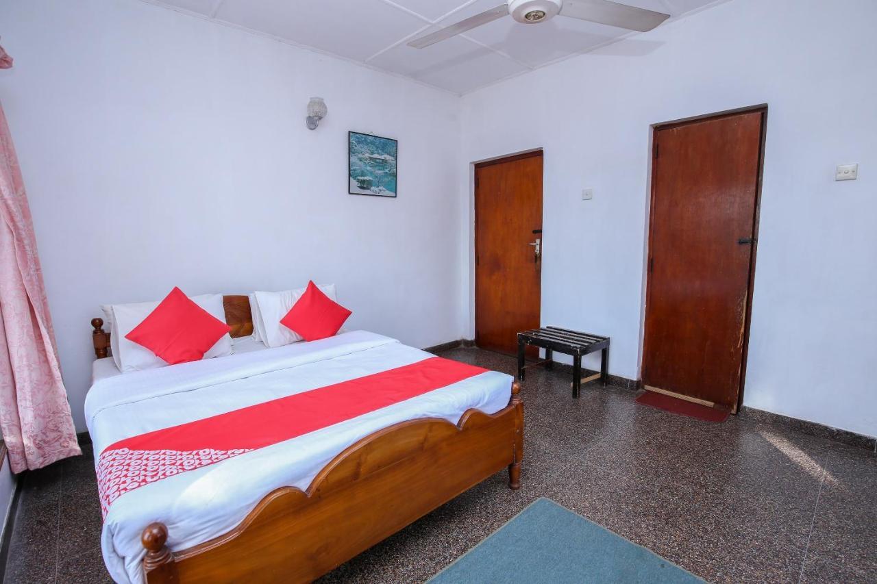 Oyo 436 Sandakelum Tourist Guest House Kandy Exteriér fotografie