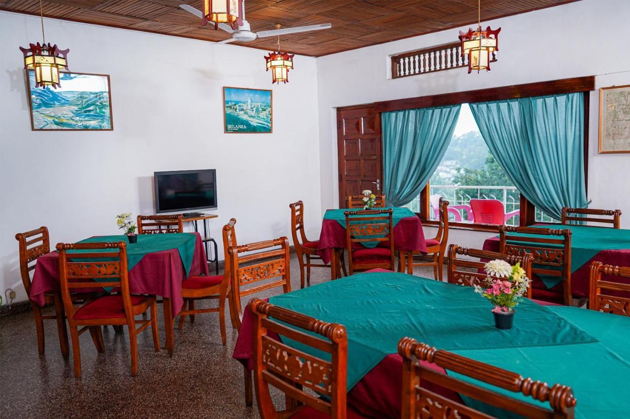 Oyo 436 Sandakelum Tourist Guest House Kandy Exteriér fotografie