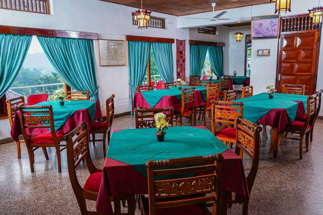 Oyo 436 Sandakelum Tourist Guest House Kandy Exteriér fotografie